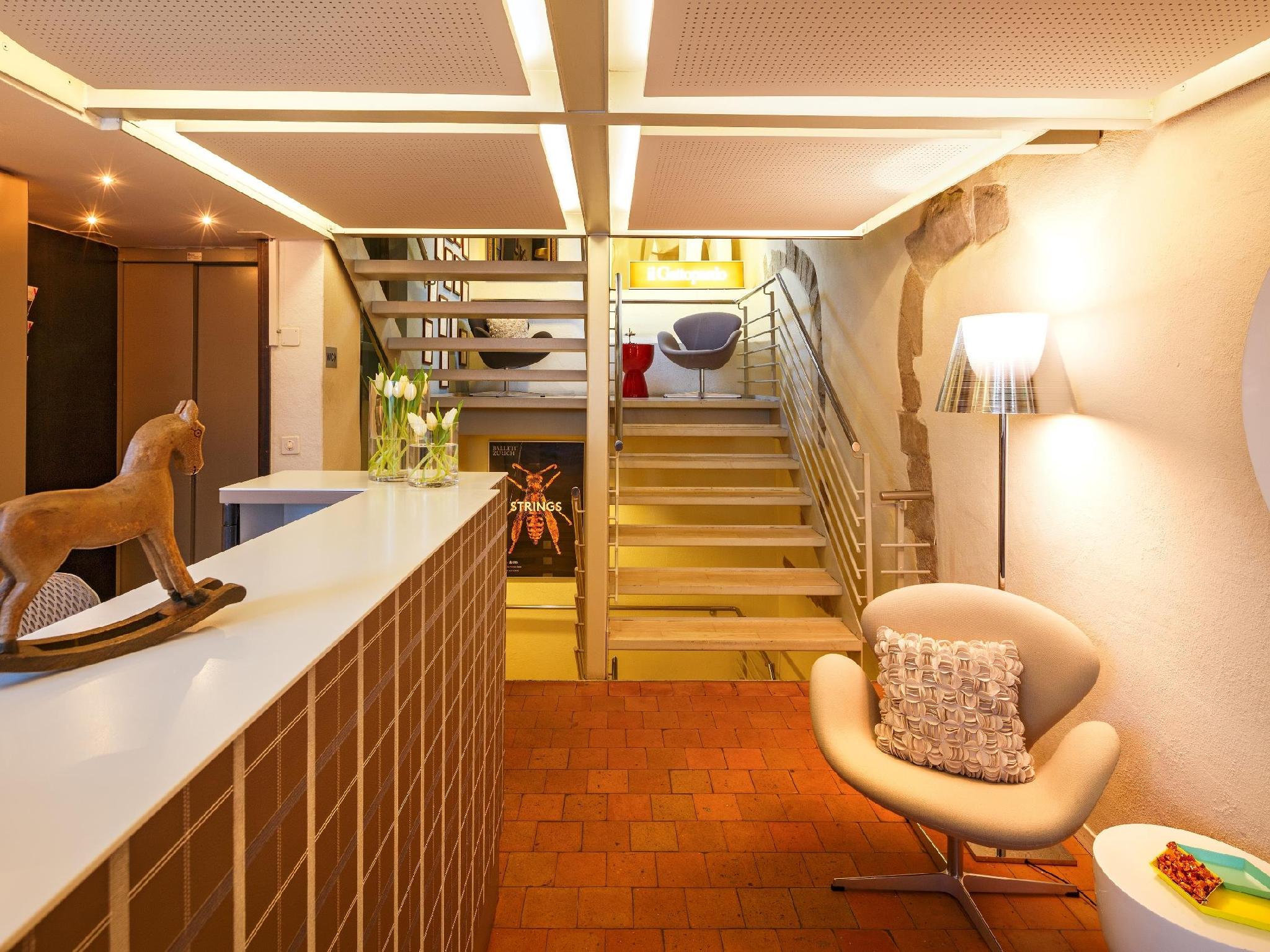 ホテル ロッスリ 写真