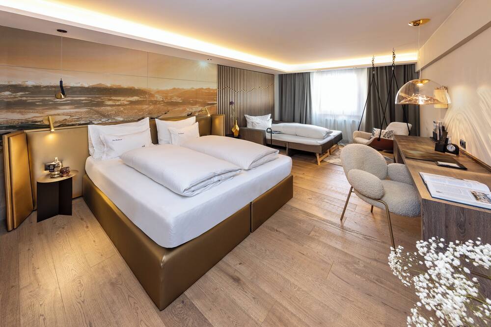 ホテル インスブルック 写真