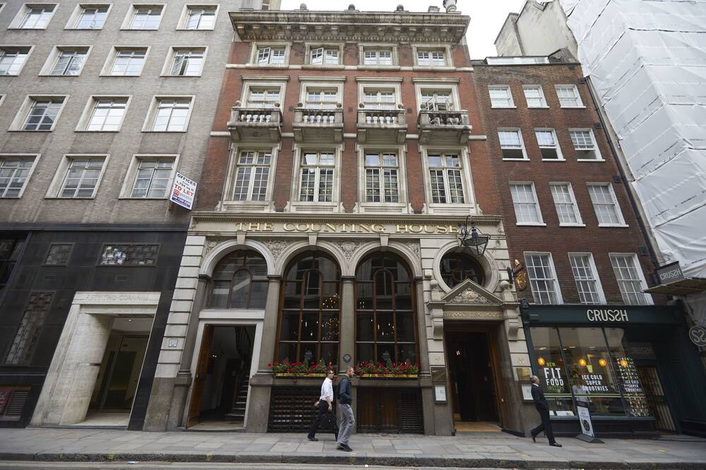 カウンティング ハウス 写真