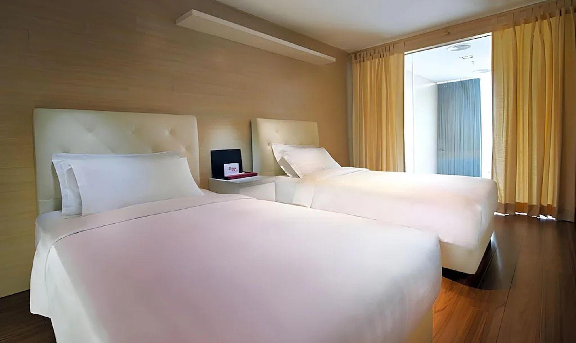 サンデー ホテル スバン 旧：エンパイア ホテル 写真