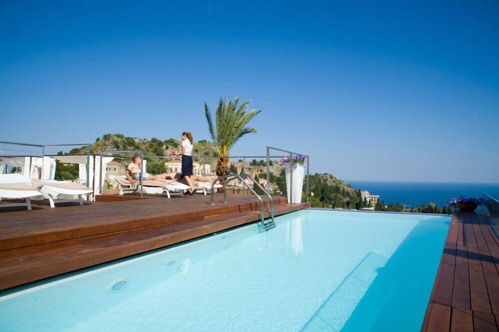 ホテル イル ピッコロ ジャルディーノ 写真