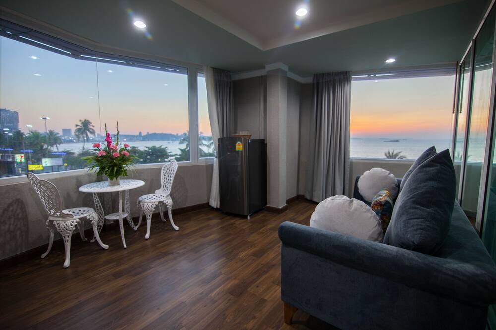 ザ ビーチ フロント リゾート 写真