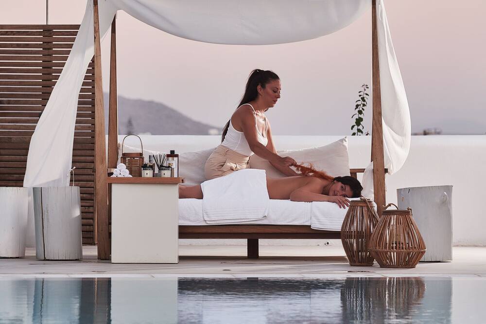 18 グレープス ホテル 写真