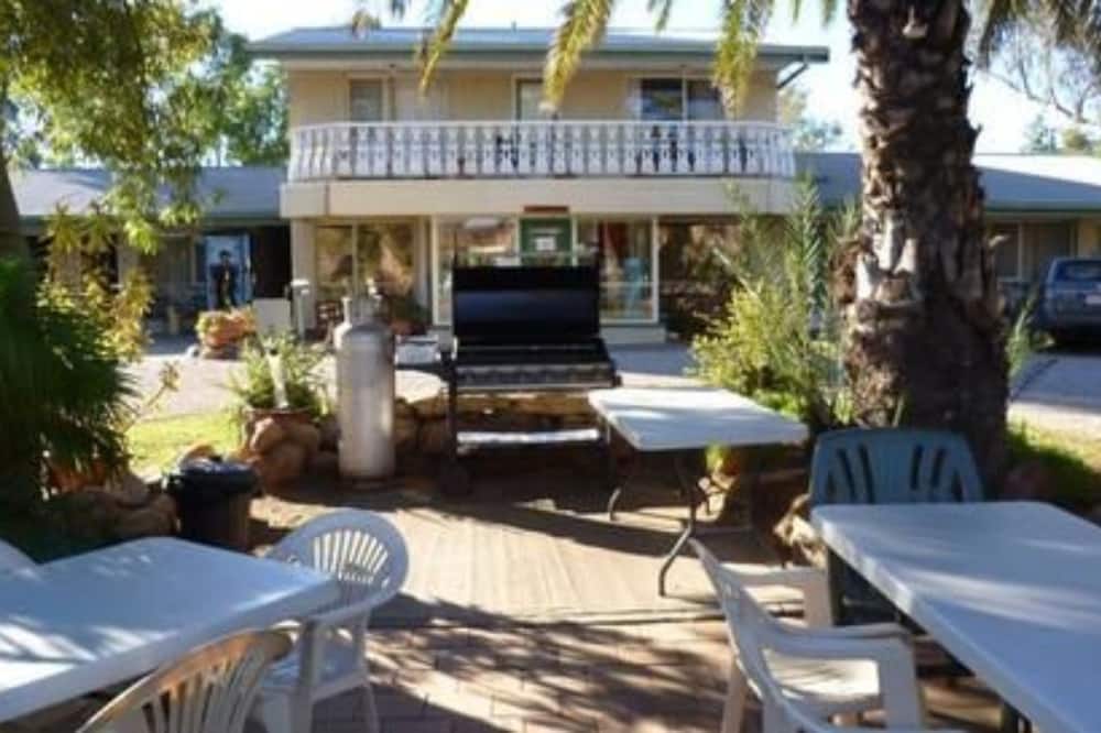 アリス モーターイン 写真