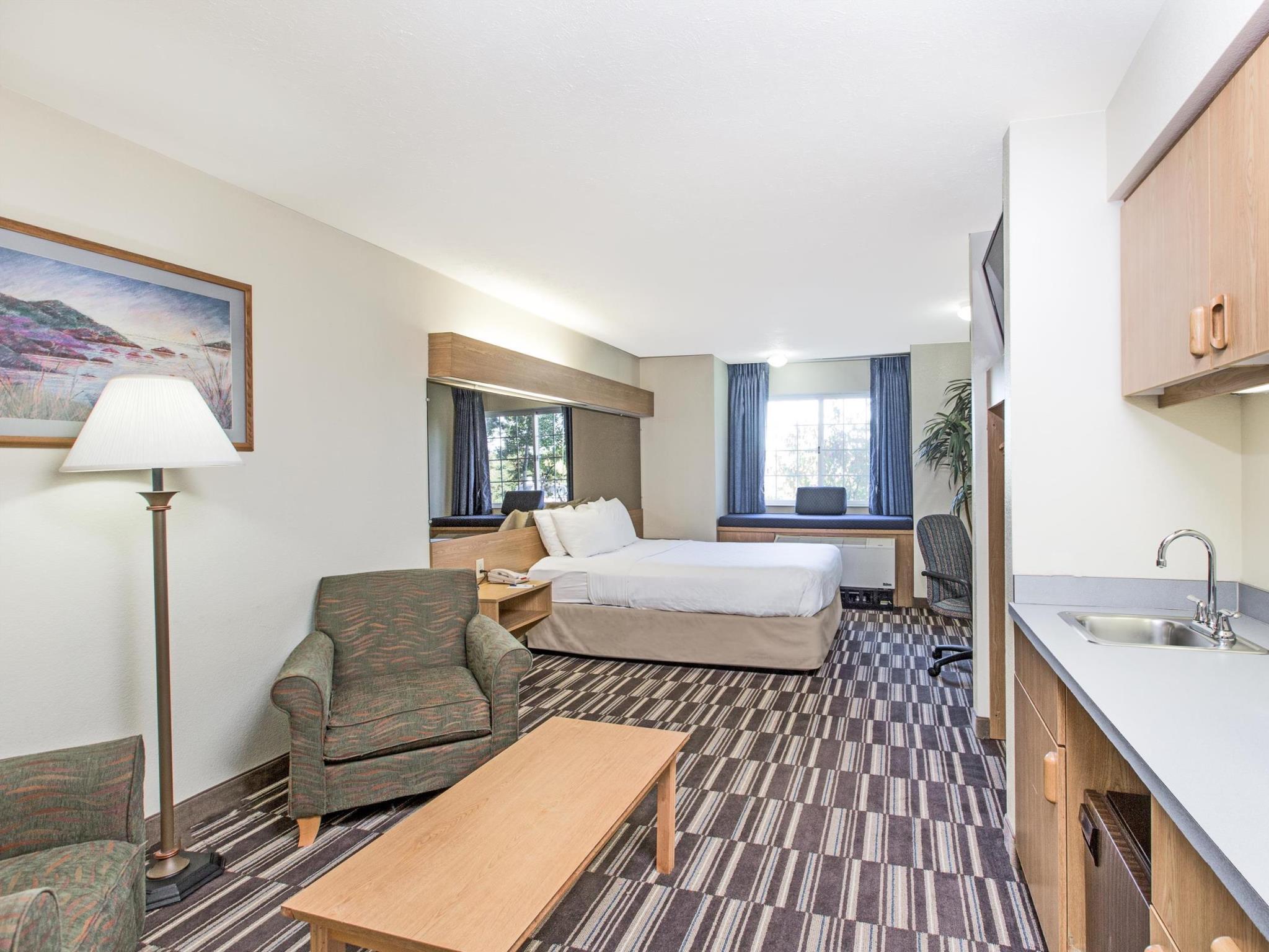 Baymont Inn & Suites by Wyndham Anchorage Airport 写真