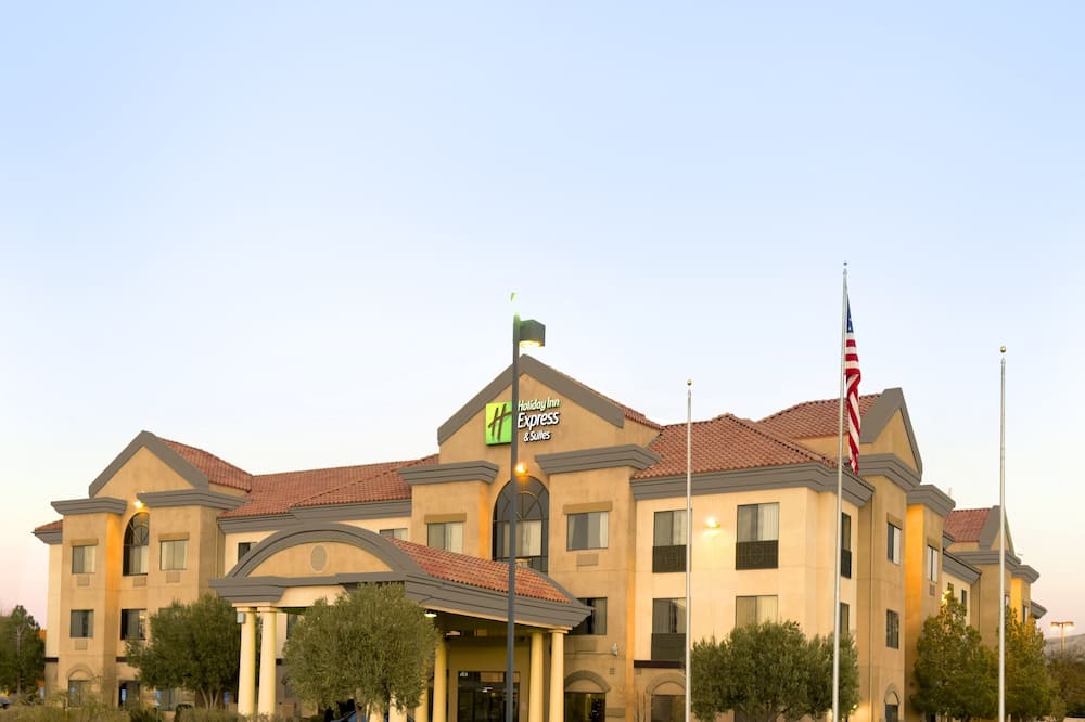 ホリデイ イン エクスプレス ホテル & スイーツ バーストウ アウトレット センター by IHG 写真