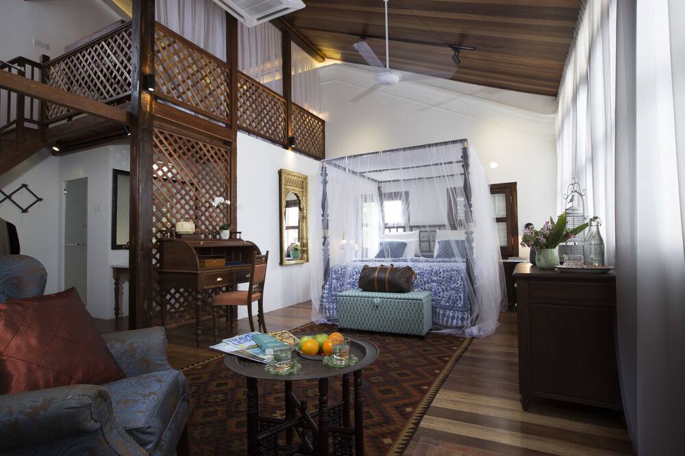 ジャウィ ペラナカン マンション 写真