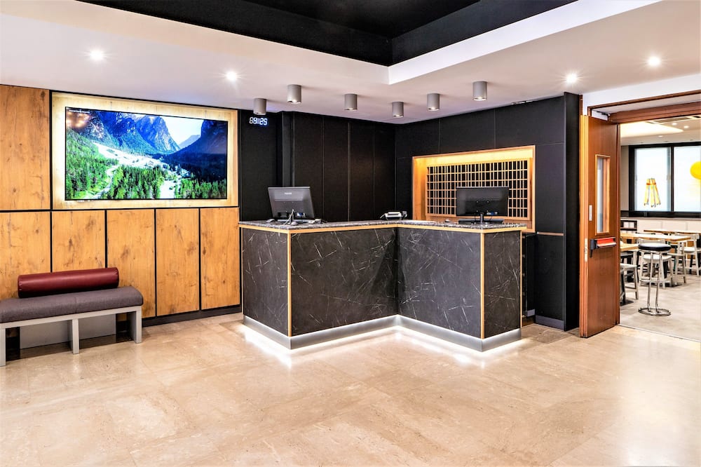 チェントラーレ ホテル 写真