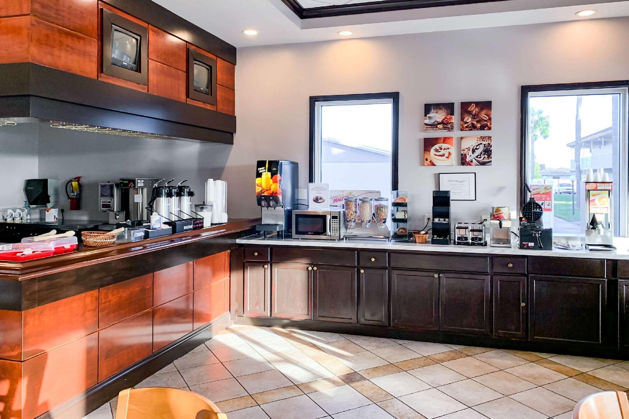 ロードウェイ イン サン シティ センター 写真