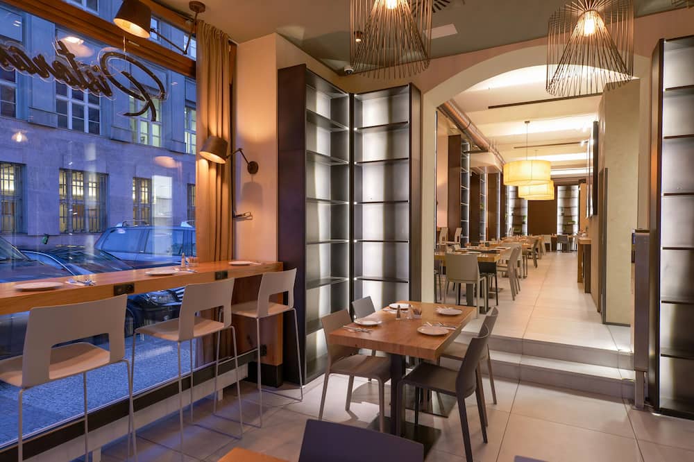 ホテル ゴールデン クラウン 写真