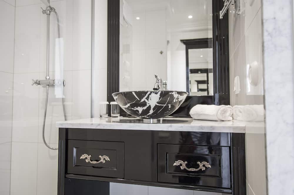 バールベリ スタッズホテル&アジア スパ 写真