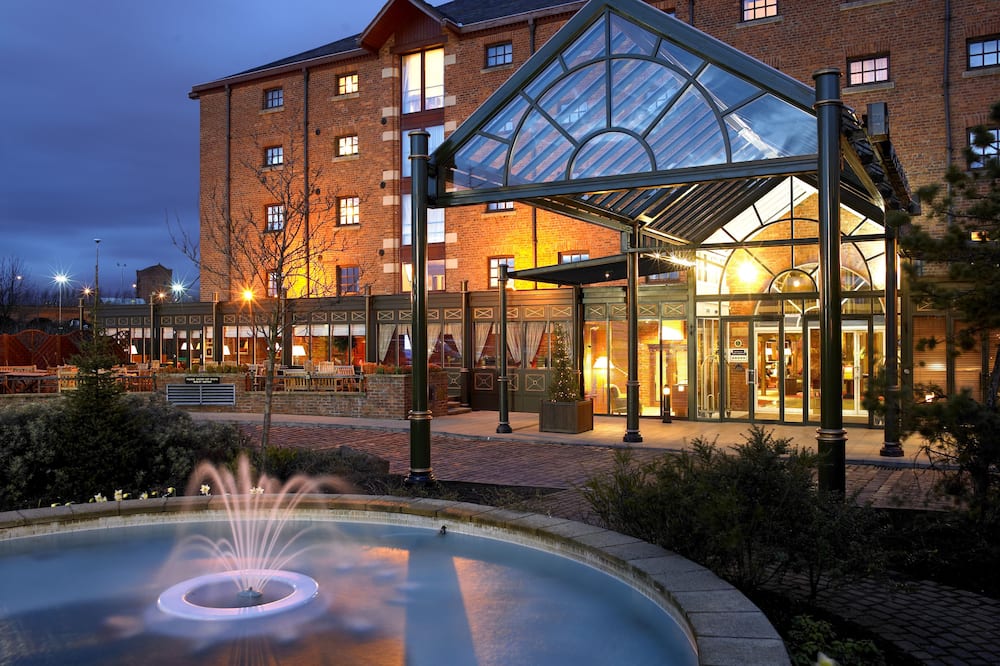 マンチェスター マリオット ヴィクトリア&アルバート ホテル 写真