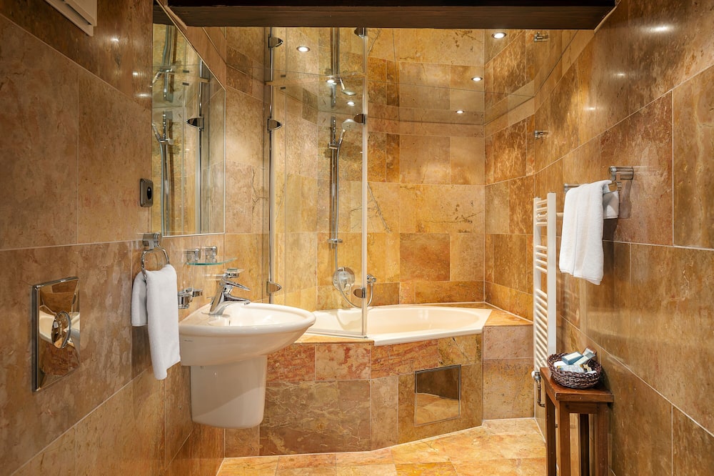 ホテル ユー プリンス 写真