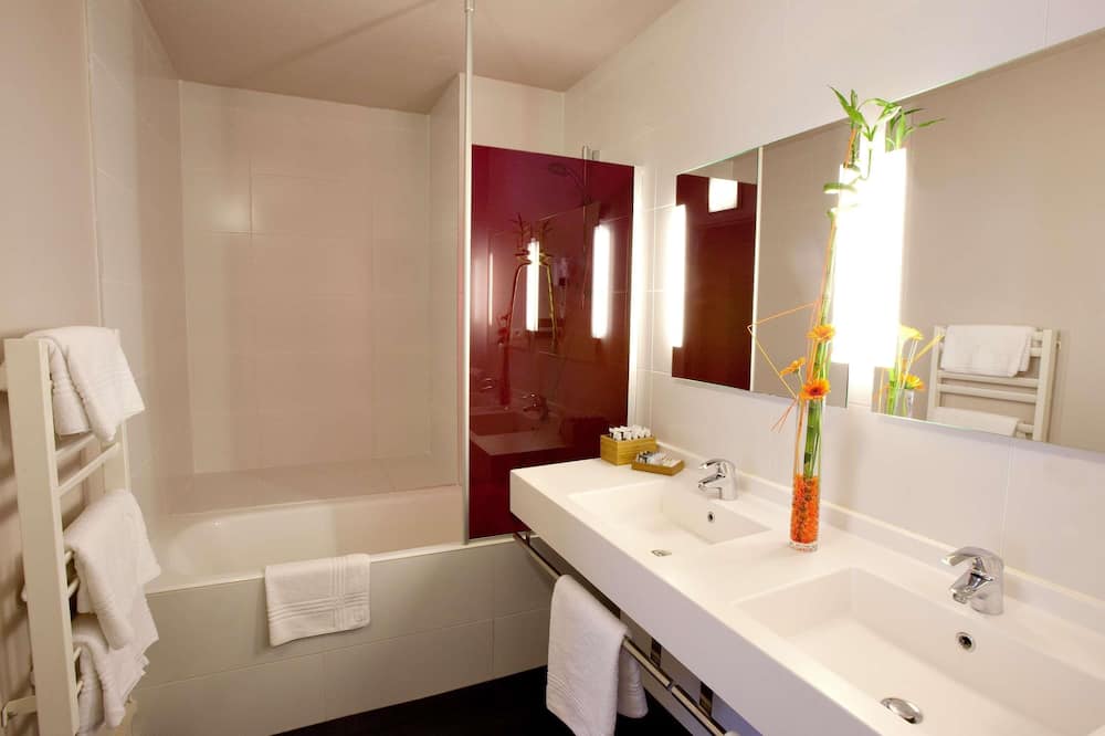 オテル メルキュール ドゥ サンラリー 写真