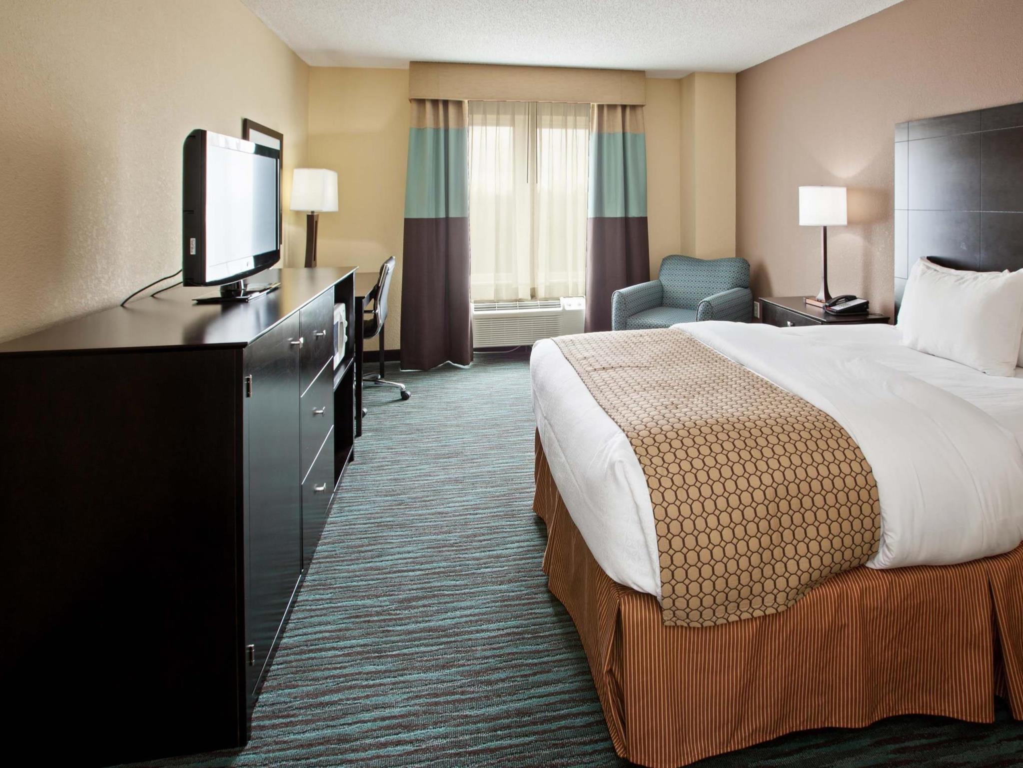 ラ キンタ イン & スイーツ バイ ウィンダム レバノン 写真