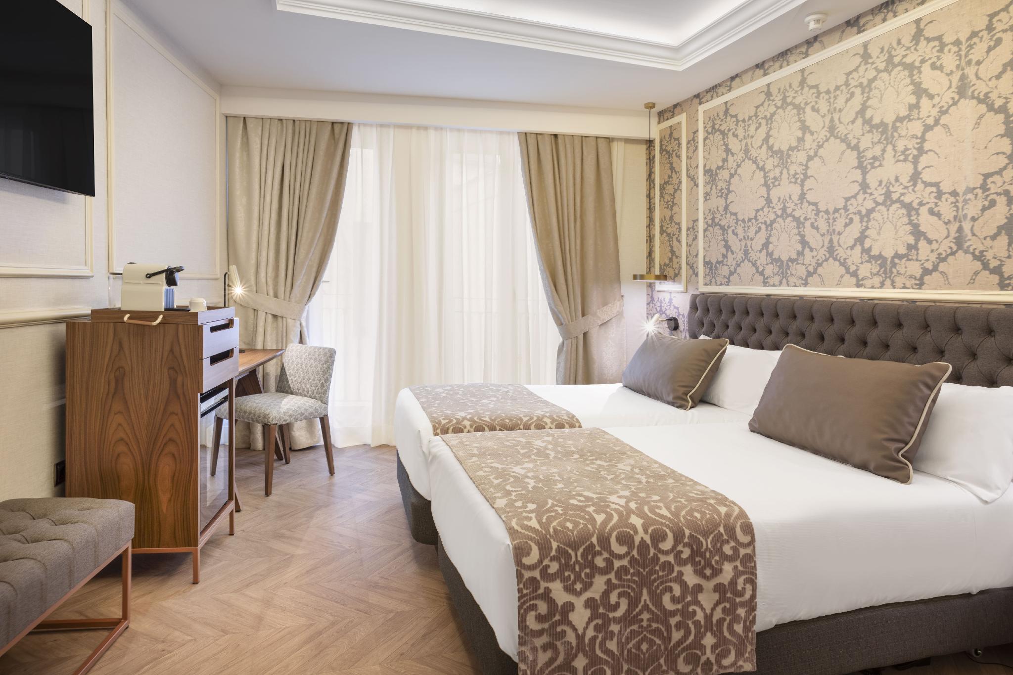 カタロニア ラス コルテス ホテル 写真