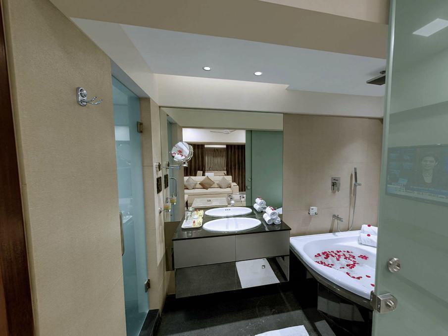 エグゼクティブ エンクレイブ ホテル 写真