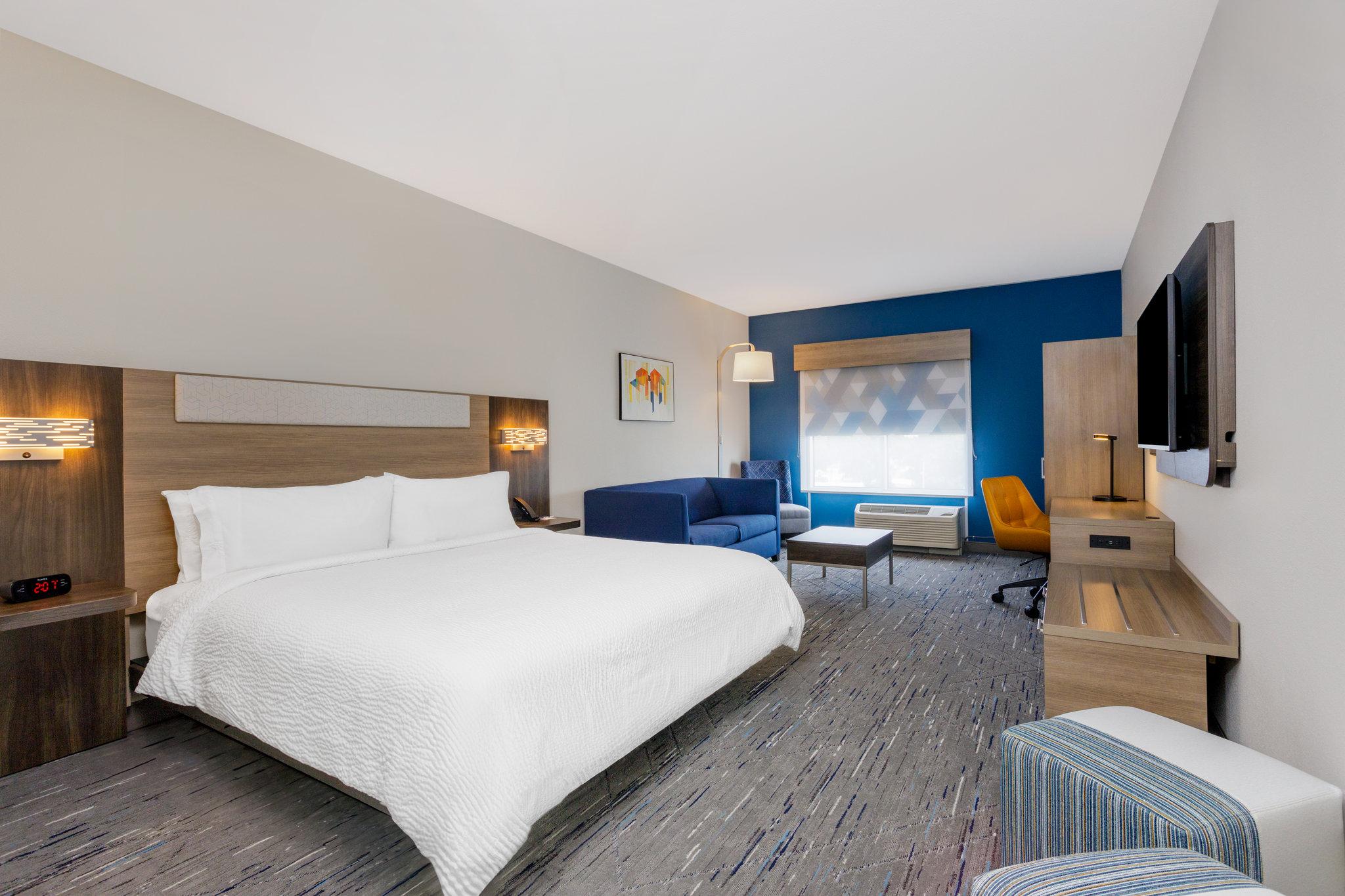 ホリデイ イン エクスプレス ＆ スイーツ タンパ スタジアム エアポート エリア バイ IHG 写真