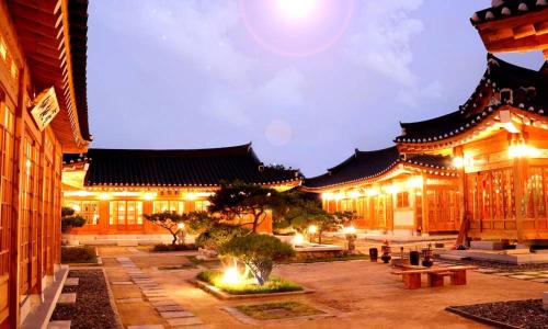 Hwangnamguan Hanok Village 写真