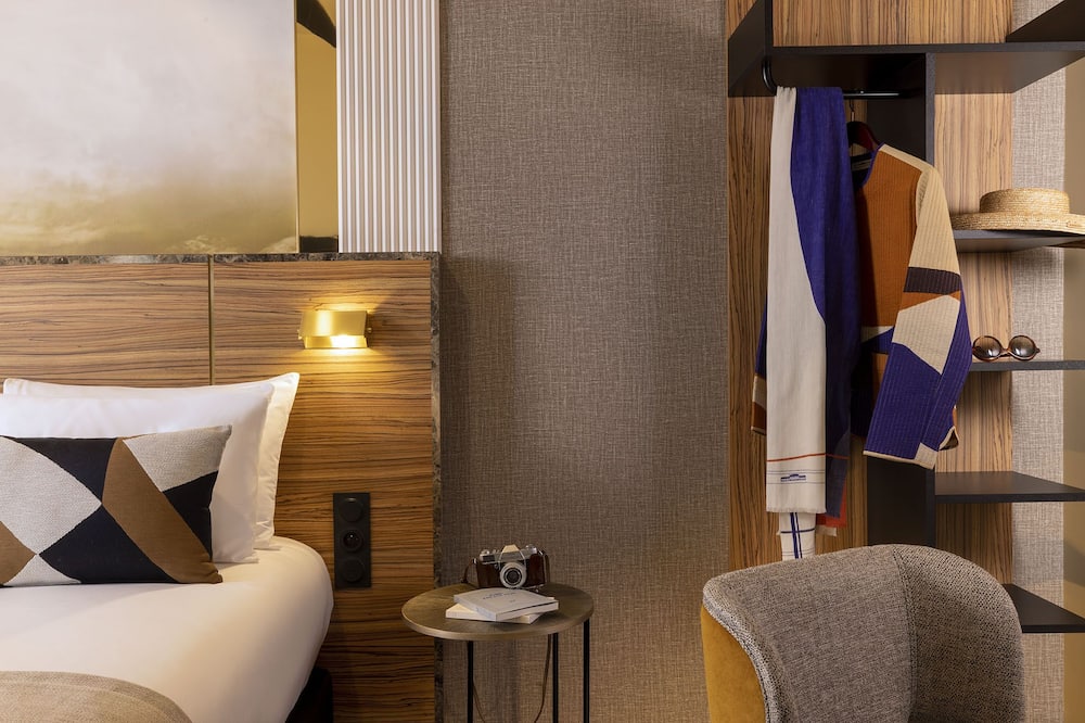 ホテル ル ロクロワ 写真