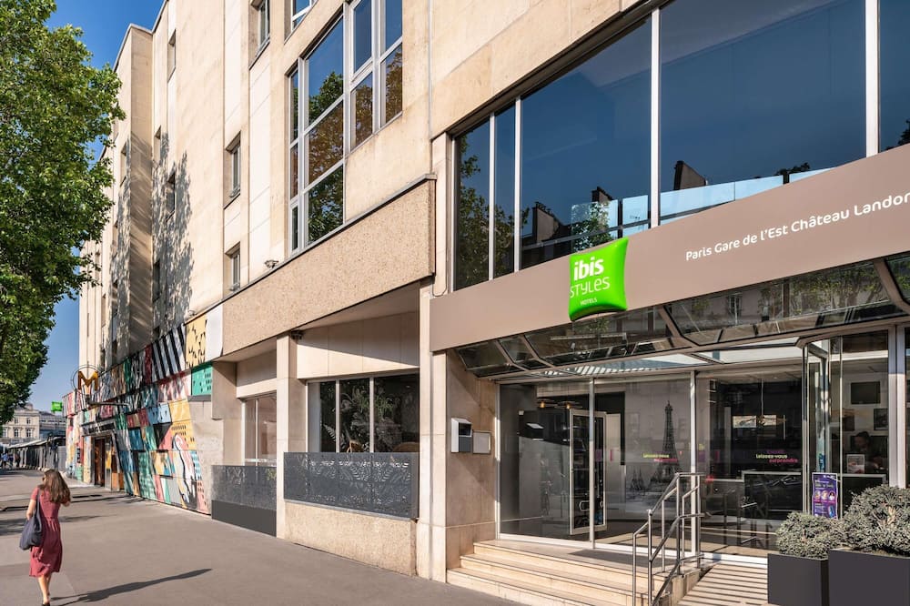 イビス スタイルズ パリ ガール デュ レスト シャトー ランドン ホテル 写真