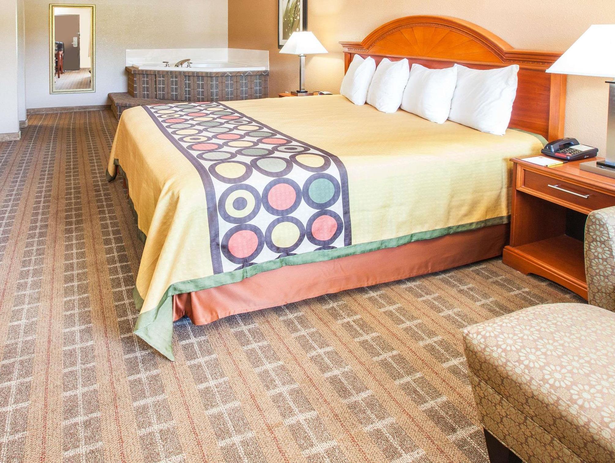 スーパー 8 バイ ウィンダム クリントン 写真