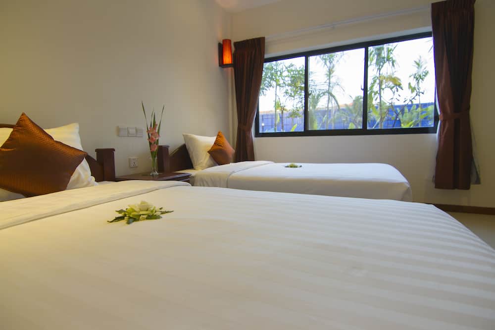 クープレイ ホテル 写真