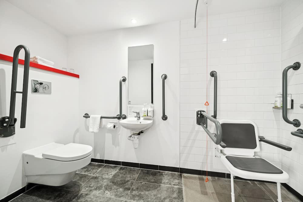 ガーナー エディンバラ ヘイマーケット 写真