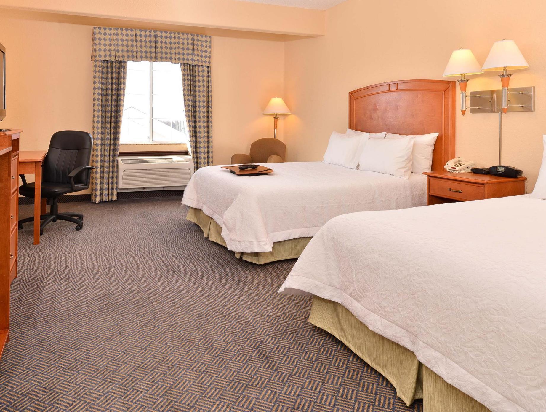 Spark by Hilton Grand Island 写真