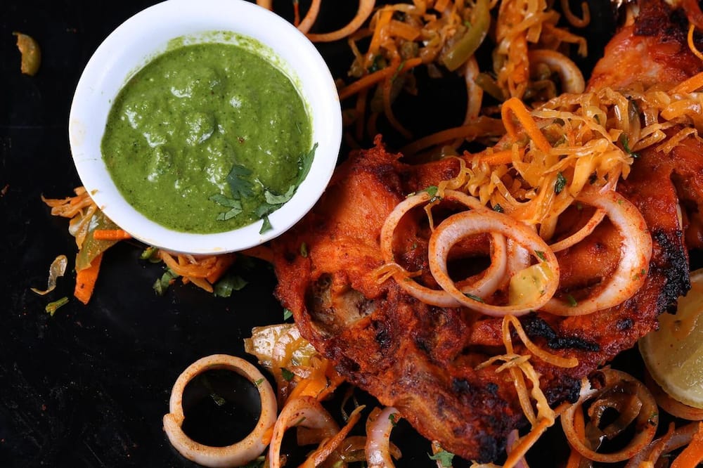 オリッテル ウエスト 写真