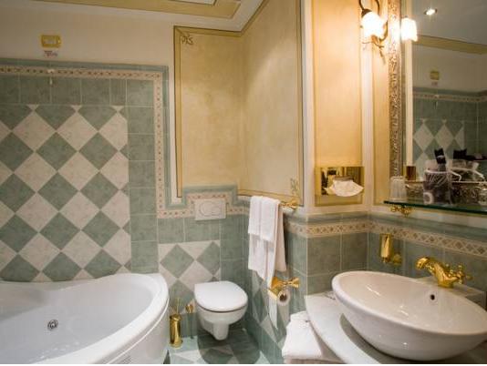 ホテル レオン ドーロ（オルタ・サン・ジューリオ） 写真