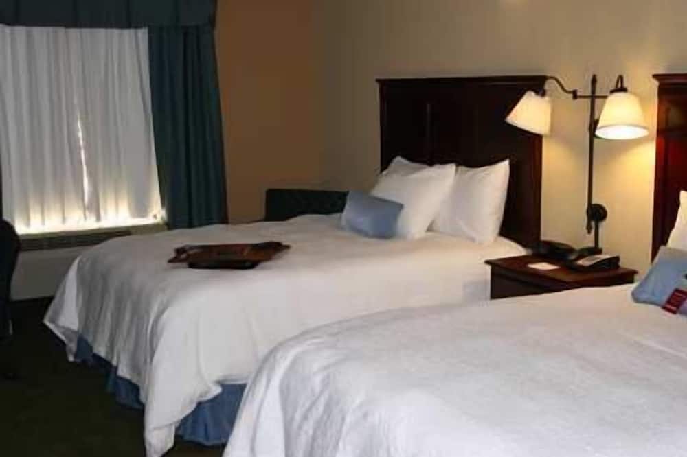 ハンプトン イン モアヘッド 写真