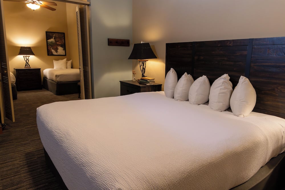 グラウス マウンテン ロッジ 写真