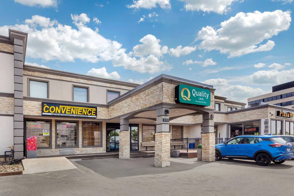 クオリティ イン トロント エアポート 写真