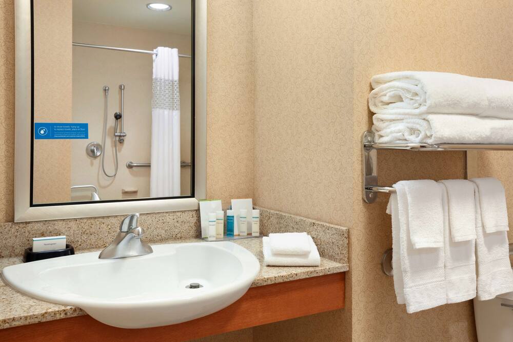 Hampton Inn & Suites Hartford/East Hartford 写真