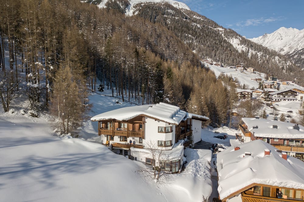 アパートメント アルピン 写真