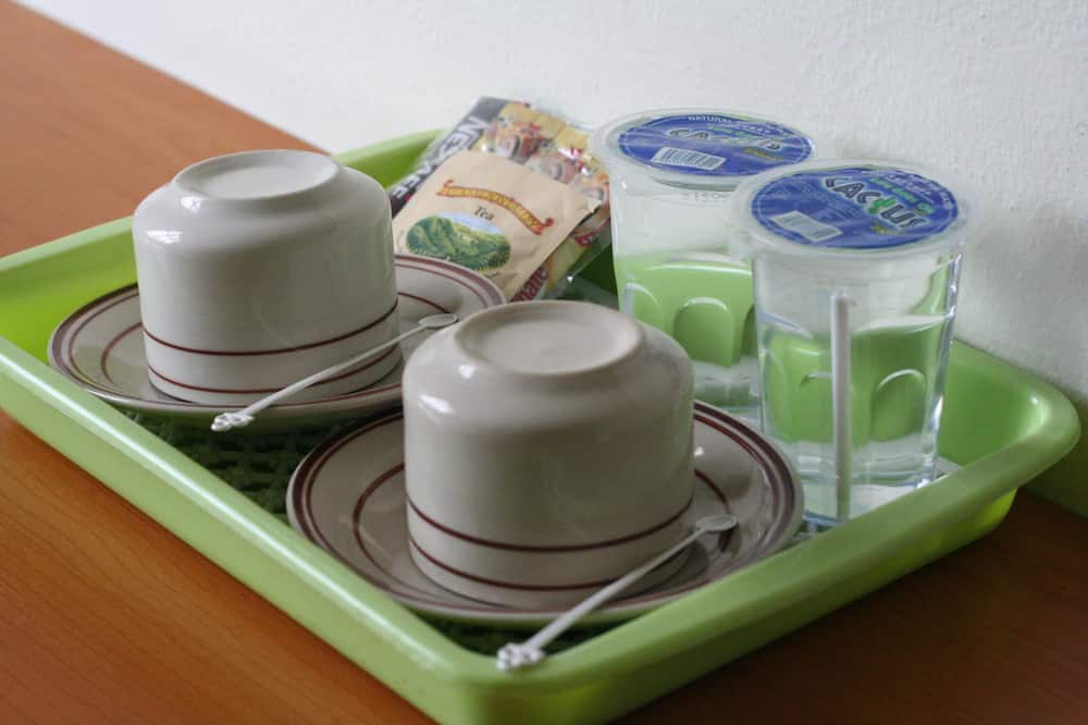 ホテル ティティワンサ 写真