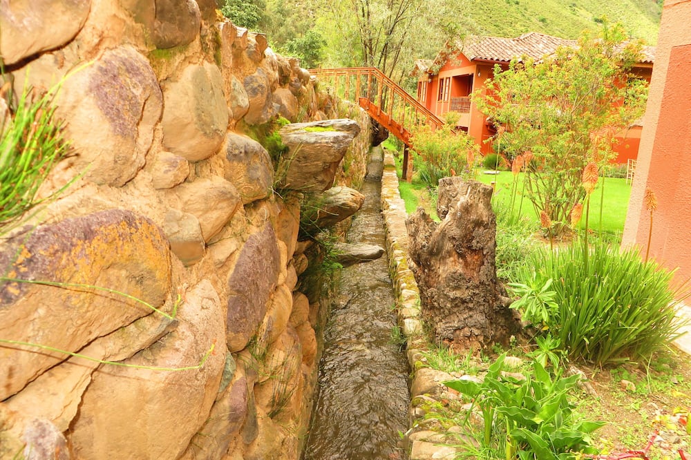 ホテル パカリタンプ 写真