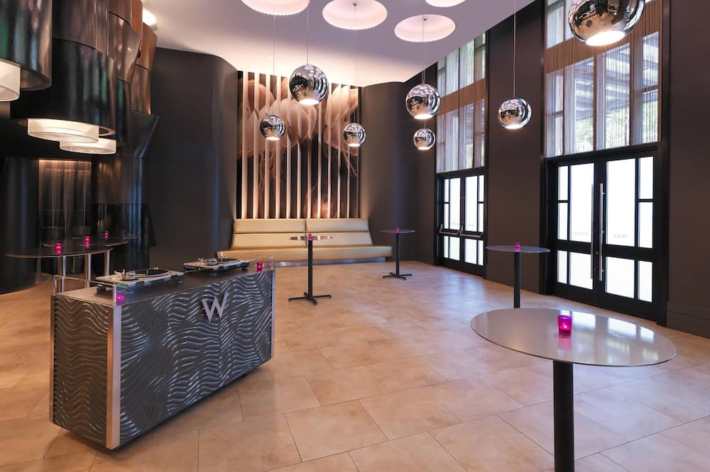 ダブリュー シアトル 写真