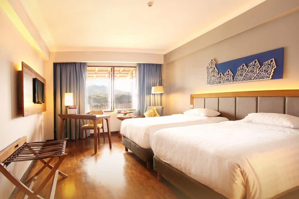 モノポリ オテル ブキティンギ 写真