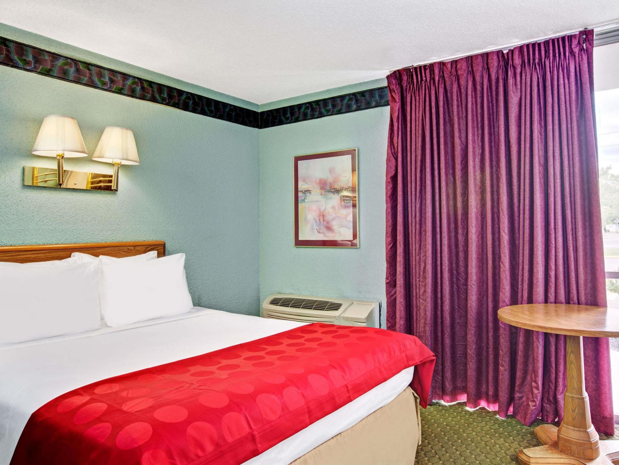 ラマダ バイ ウィンダム パーシッパニー 写真