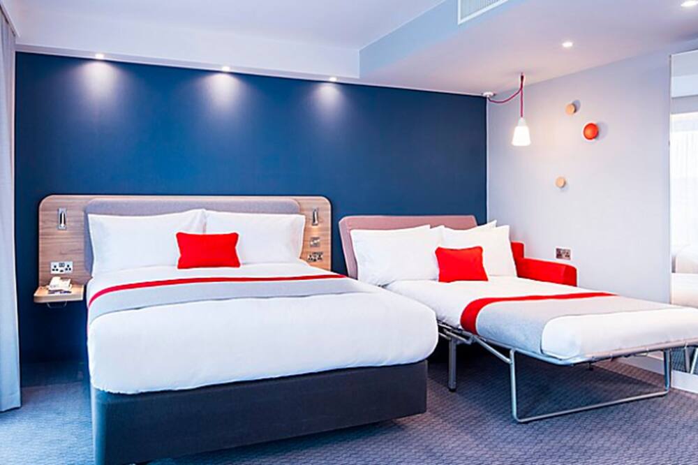 ホリデイ イン エクスプレス ジブラルタル バイ IHG 写真