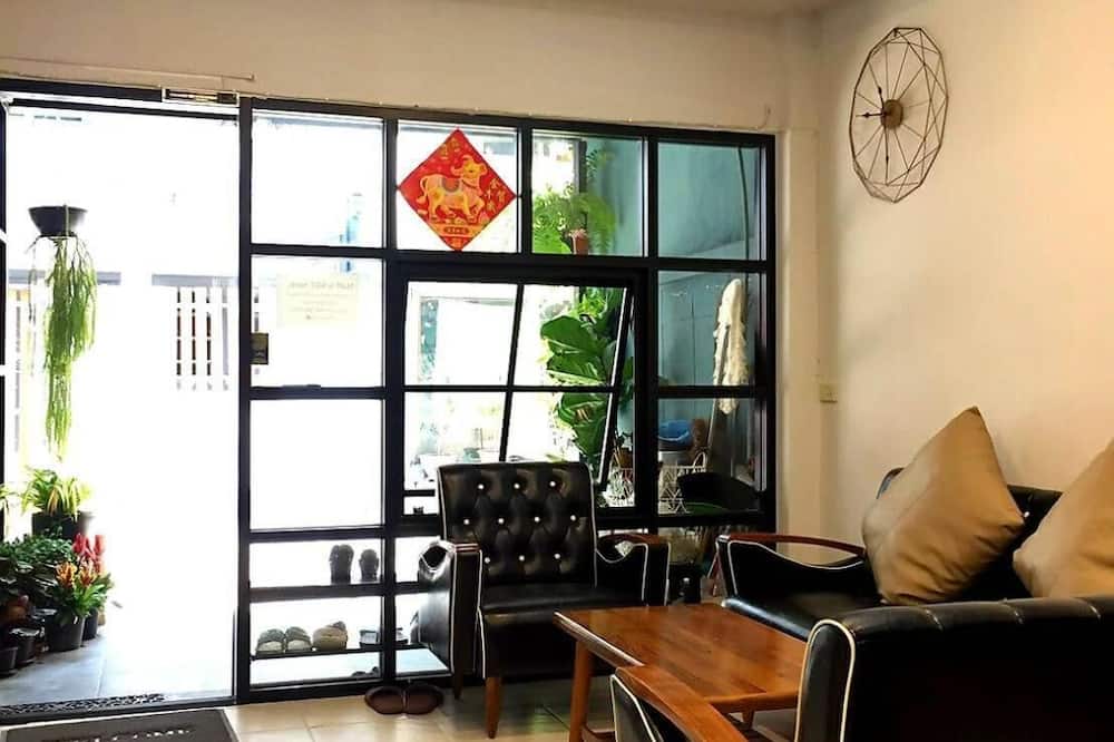 アソーク モントリ ホステル 写真