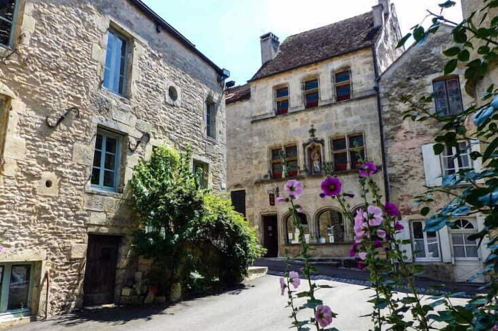 ロジ オステルリー ドッスワ 写真