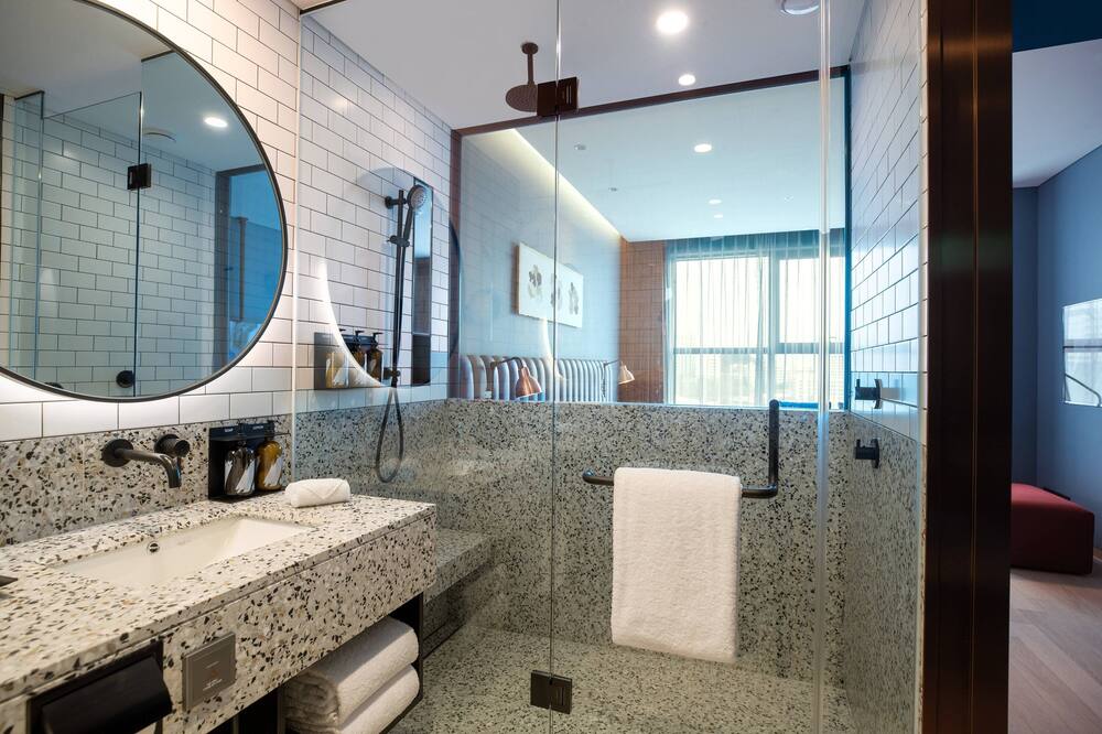 ライゼ、オートグラフ コレクション 写真