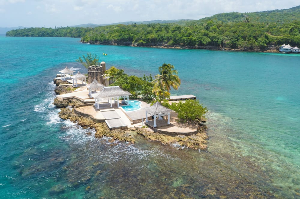 カップルズ タワー アイル オール インクルーシブ 写真