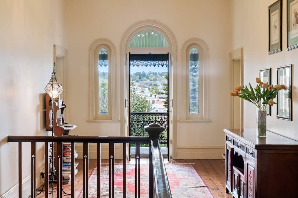 Colhurst House 写真