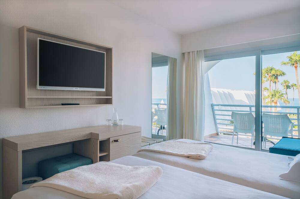 Iberostar Waves Royal Andalus 写真