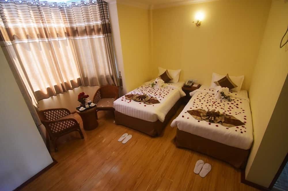 ホテル ロイヤル ローズ 写真