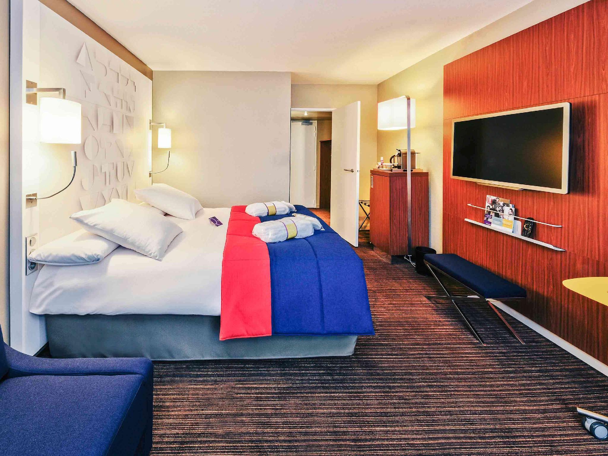 ホテル メルキュール レンヌ サントル パラメント 写真